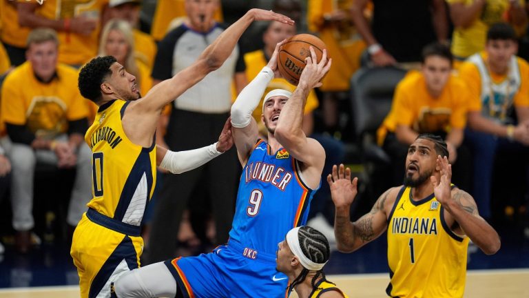 Un grupo de jugadores del Oklahoma City Thunder con una mentalidad sólida y estable